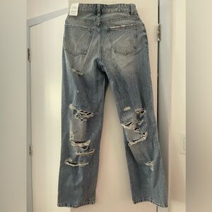 Super cute brand new Zara jeans never worn before still with tags